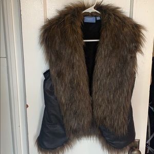 Simply Vera Vera Wang faux fur vest